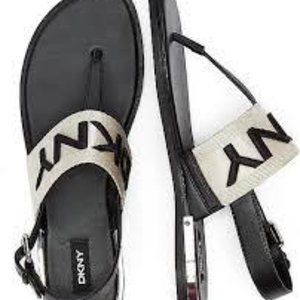 DKNY Halcott  Flatt Sandals  NWOT